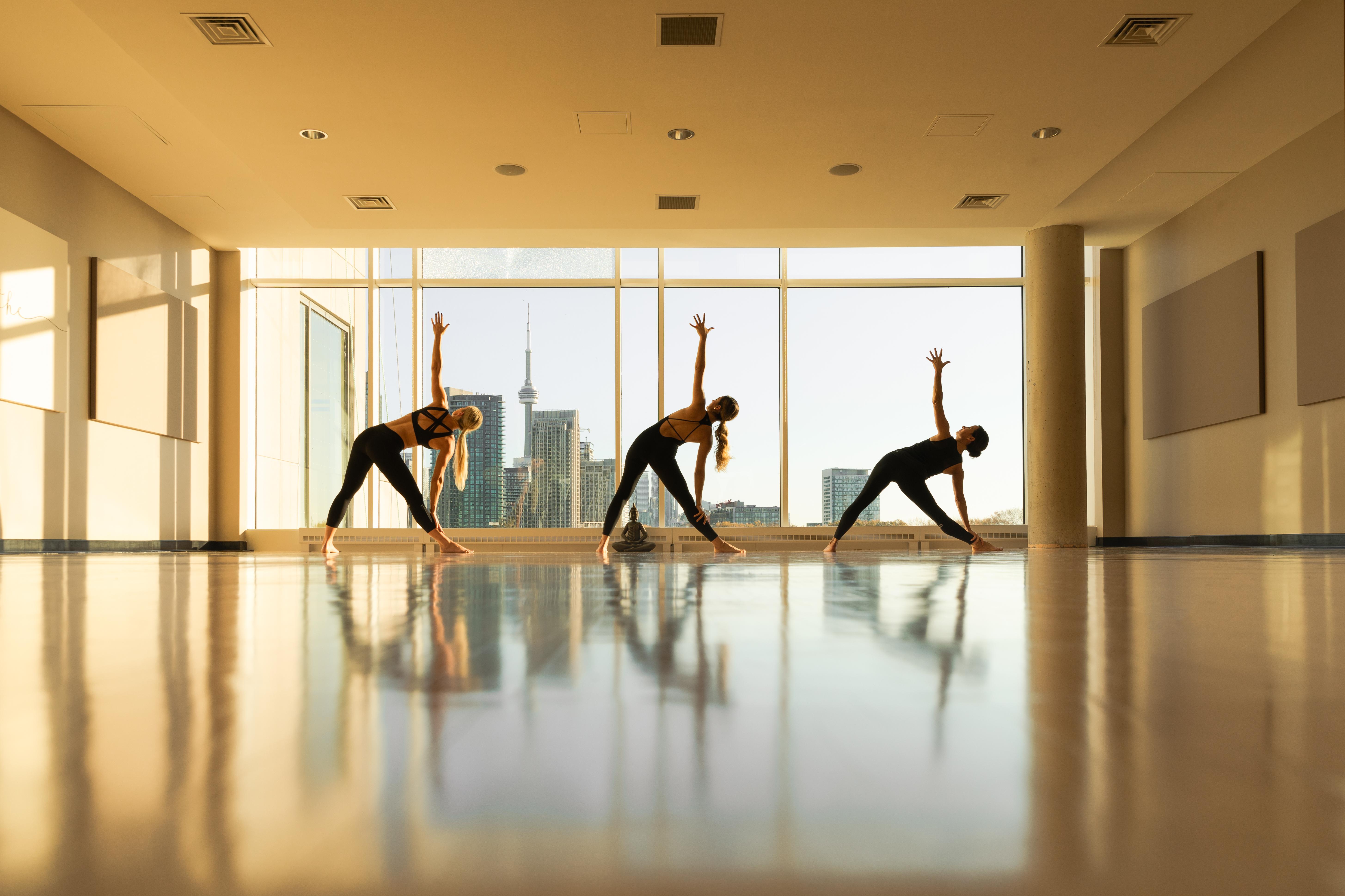 Hotel X Toronto, A Destination By Hyatt Hotel Exterior foto The 360° Yoga Studio at The Westin Dubai
